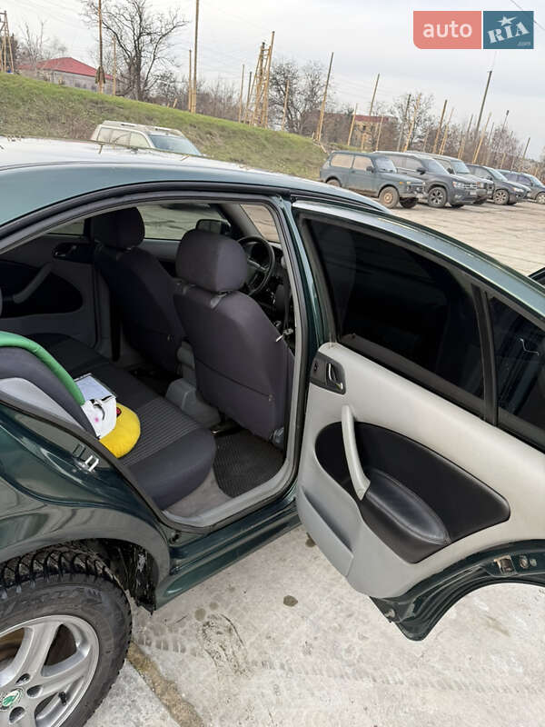 Ліфтбек Skoda Octavia 2000 в Ізюмі