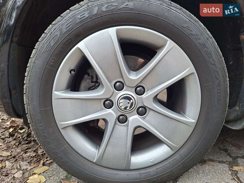 Ліфтбек Skoda Octavia 2012 в Дніпрі