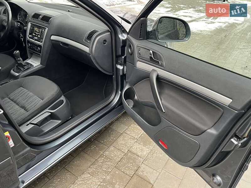 Ліфтбек Skoda Octavia 2011 в Луцьку