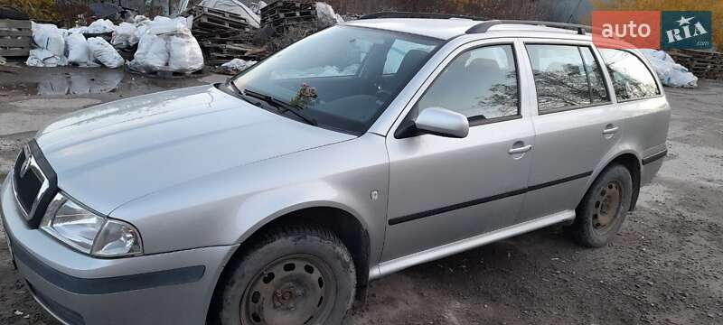 Универсал Skoda Octavia 2004 в Львове