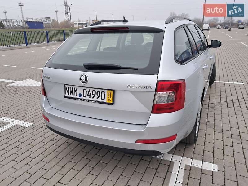 Универсал Skoda Octavia 2016 в Нововолынске