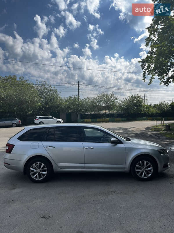 Универсал Skoda Octavia 2019 в Киеве фото 2 Универсал Skoda Octavia 2019 в Киеве
