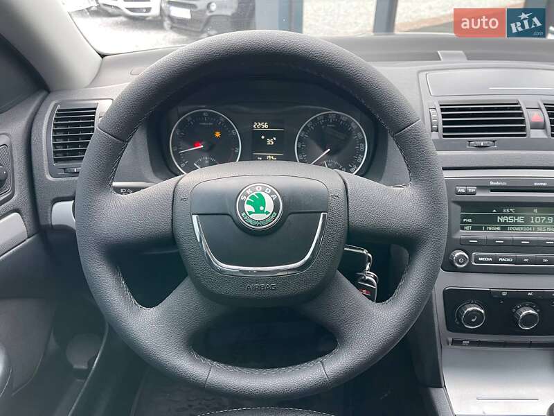 Лифтбек Skoda Octavia 2012 в Киеве фото 15 Лифтбек Skoda Octavia 2012 в Киеве