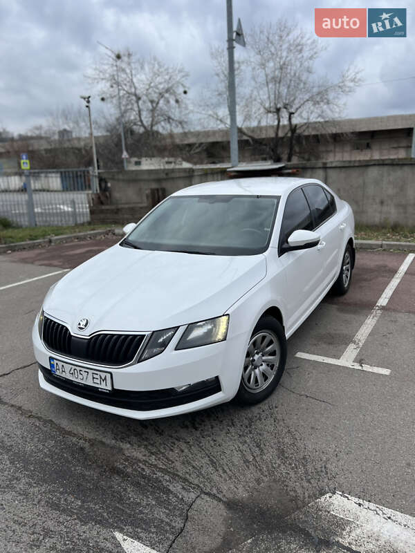 Лифтбек Skoda Octavia 2018 в Киеве