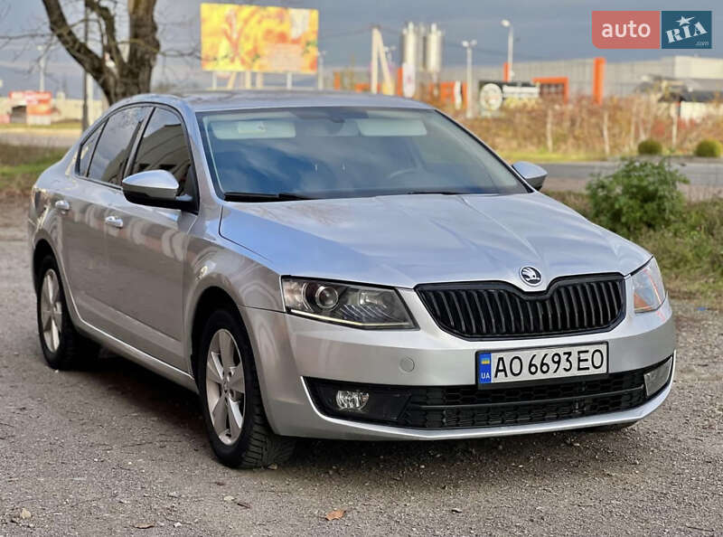 Ліфтбек Skoda Octavia 2013 в Хусті