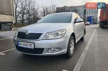 Лифтбек Skoda Octavia 2012 в Кропивницком