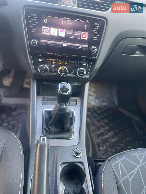 Універсал Skoda Octavia 2018 в Луцьку