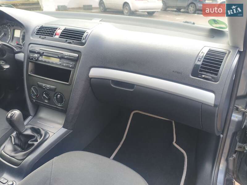 Универсал Skoda Octavia 2007 в Чернигове