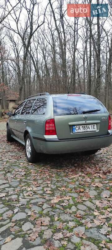 Універсал Skoda Octavia 2003 в Жашківу