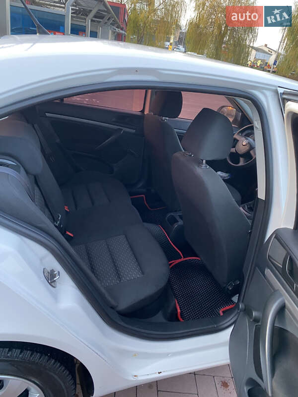 Лифтбек Skoda Octavia 2010 в Ровно