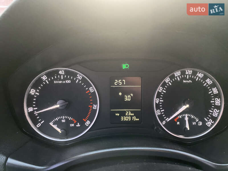 Лифтбек Skoda Octavia 2010 в Ровно