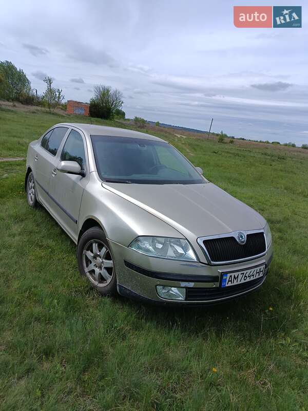 Лифтбек Skoda Octavia 2004 в Кременчуге фото 2 Лифтбек Skoda Octavia 2004 в Кременчуге