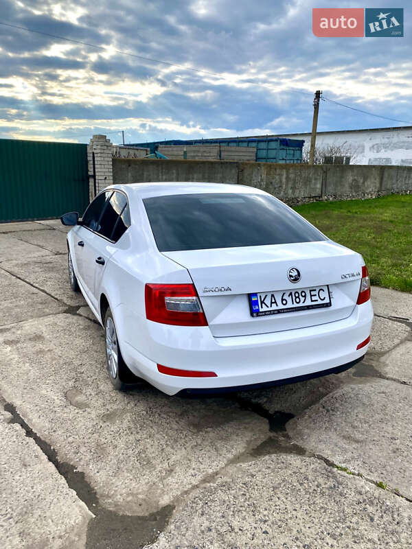 Лифтбек Skoda Octavia 2016 в Новом Буге