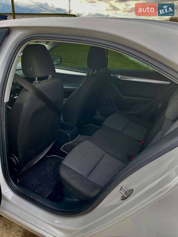 Лифтбек Skoda Octavia 2016 в Новом Буге