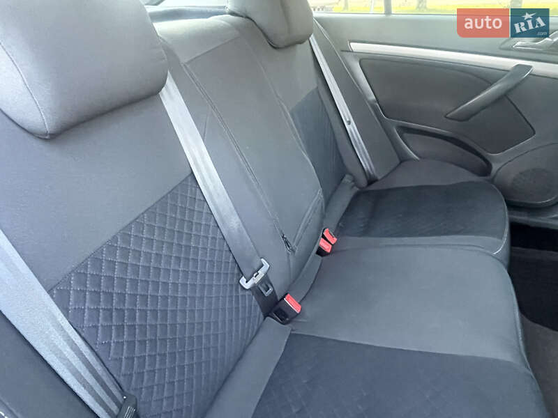 Лифтбек Skoda Octavia 2011 в Черкассах