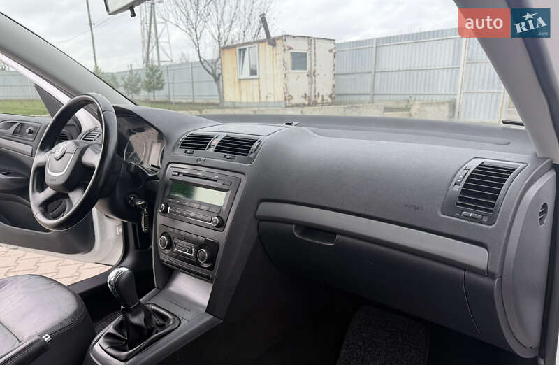 Ліфтбек Skoda Octavia 2009 в Лубнах
