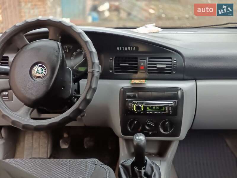 Лифтбек Skoda Octavia 2004 в Збараже
