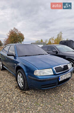 Лифтбек Skoda Octavia 2002 в Тячеве