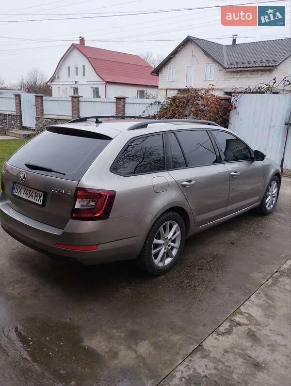 Універсал Skoda Octavia 2015 в Старокостянтинові
