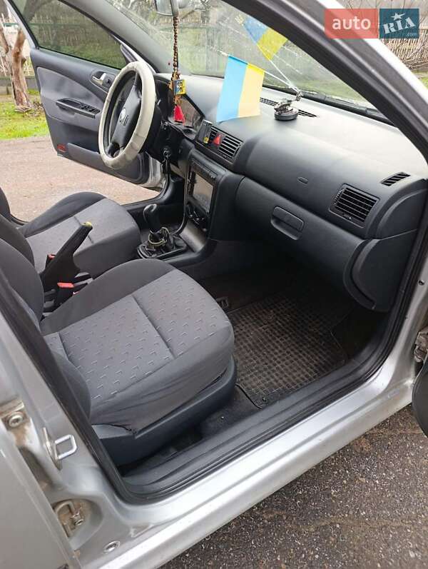 Лифтбек Skoda Octavia 2001 в Николаеве