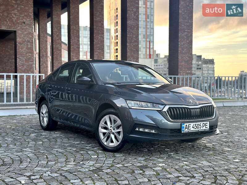 Лифтбек Skoda Octavia 2021 в Днепре