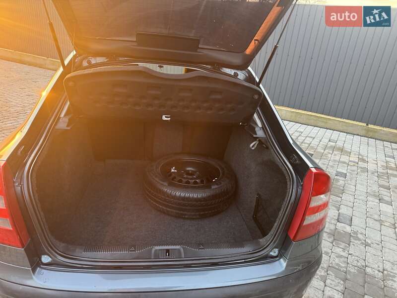 Ліфтбек Skoda Octavia 2004 в Вінниці