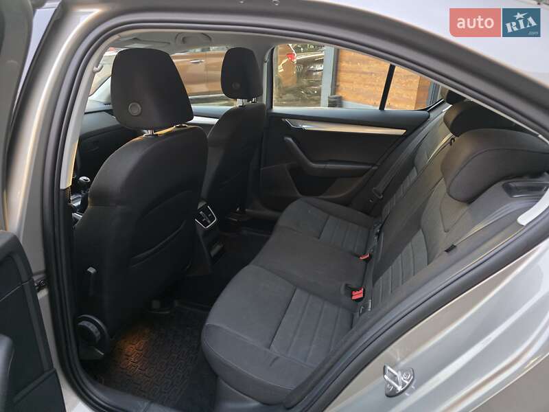 Ліфтбек Skoda Octavia 2015 в Коломиї