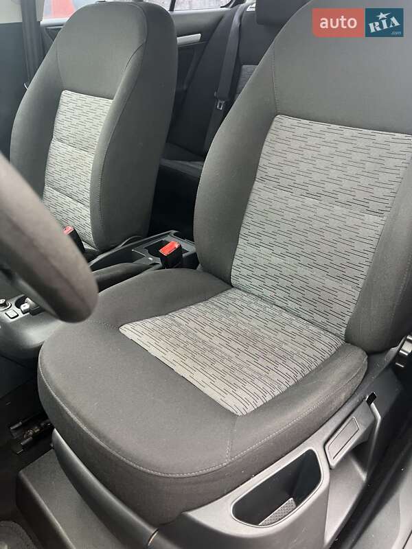 Ліфтбек Skoda Octavia 2011 в Звенигородці фото 7 Ліфтбек Skoda Octavia 2011 в Звенигородці