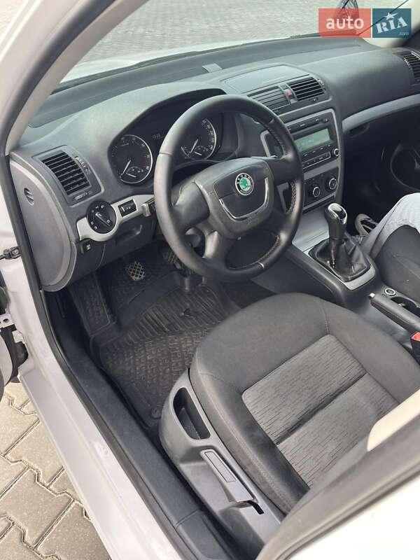 Лифтбек Skoda Octavia 2012 в Николаеве