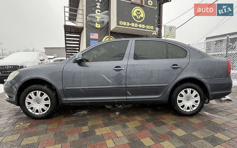 Лифтбек Skoda Octavia 2012 в Стрые