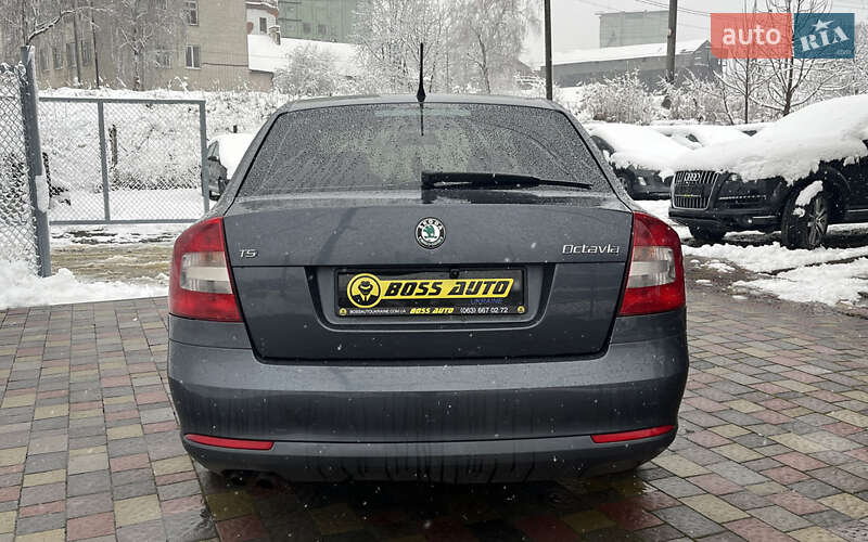 Лифтбек Skoda Octavia 2012 в Стрые