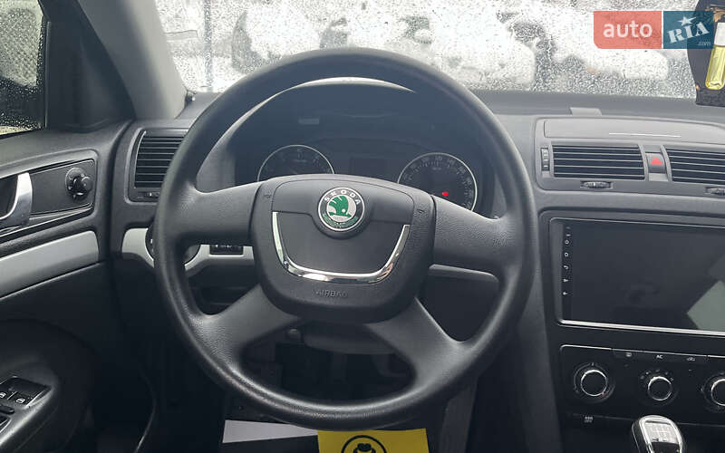 Лифтбек Skoda Octavia 2012 в Стрые