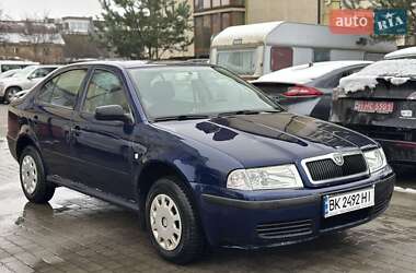 Лифтбек Skoda Octavia 2001 в Ровно