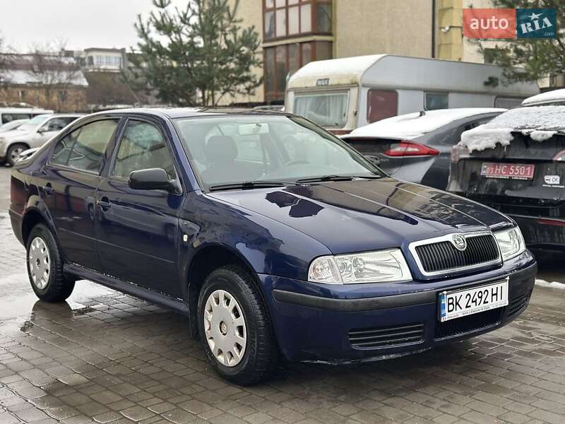 Ліфтбек Skoda Octavia 2001 в Рівному