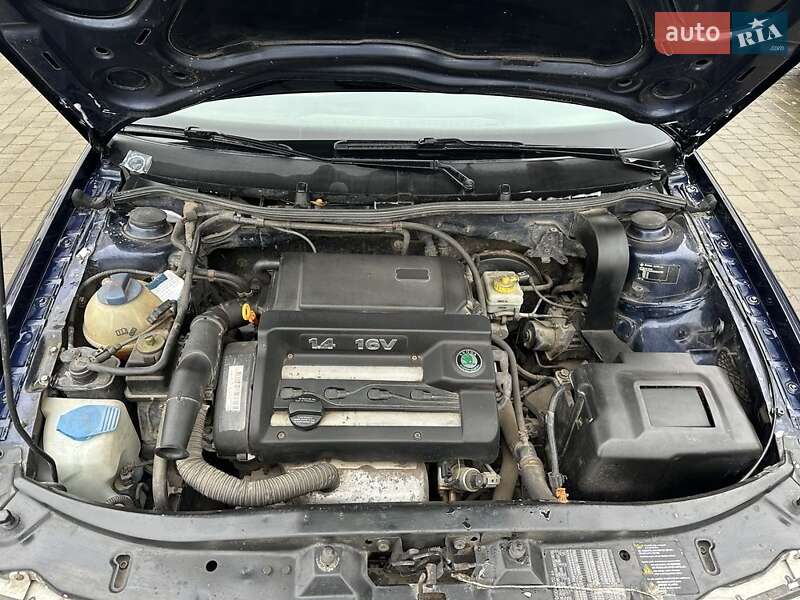 Ліфтбек Skoda Octavia 2001 в Рівному