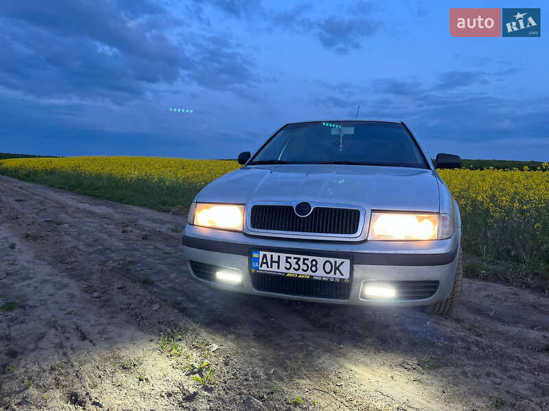 Ліфтбек Skoda Octavia 2001 в Самборі фото 3 Ліфтбек Skoda Octavia 2001 в Самборі
