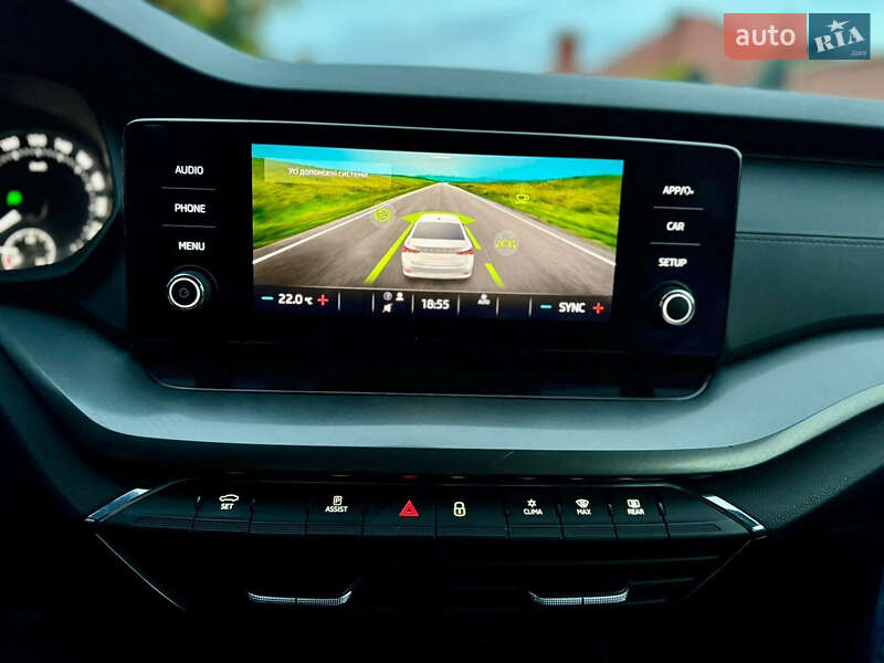 Ліфтбек Skoda Octavia 2021 в Ужгороді