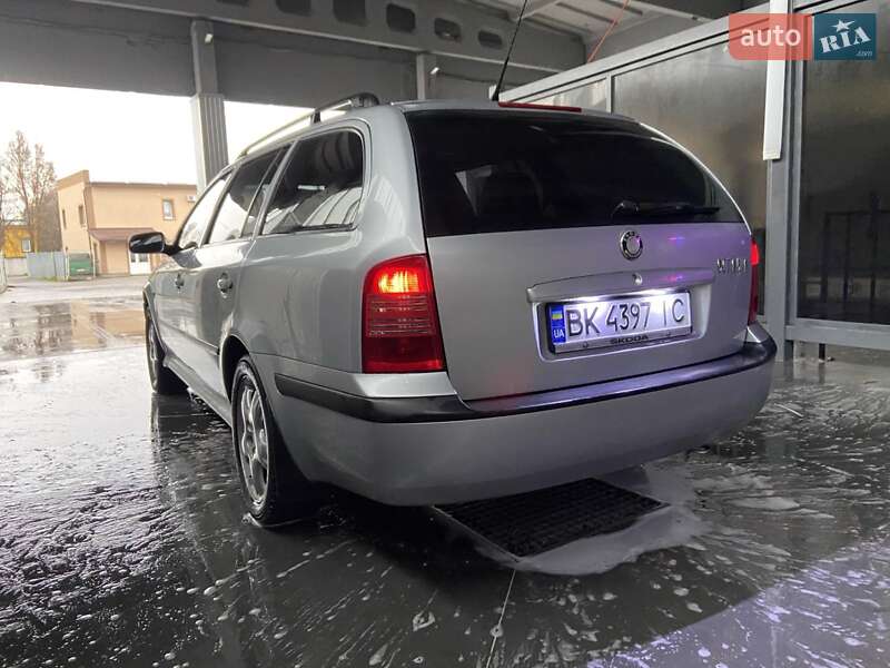 Универсал Skoda Octavia 2008 в Ровно