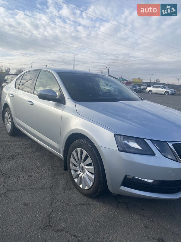 Ліфтбек Skoda Octavia 2019 в Дніпрі