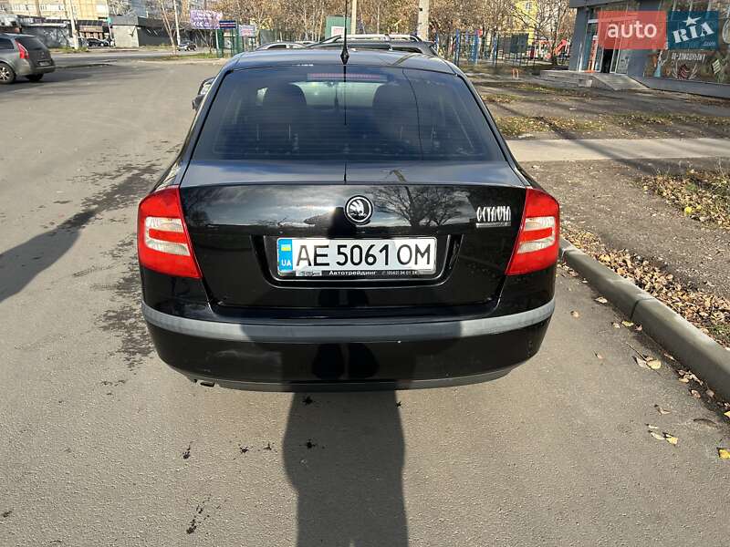 Ліфтбек Skoda Octavia 2006 в Дніпрі