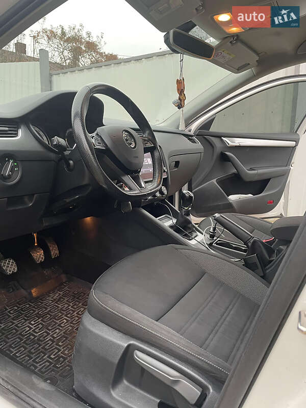 Універсал Skoda Octavia 2017 в Кам'янському