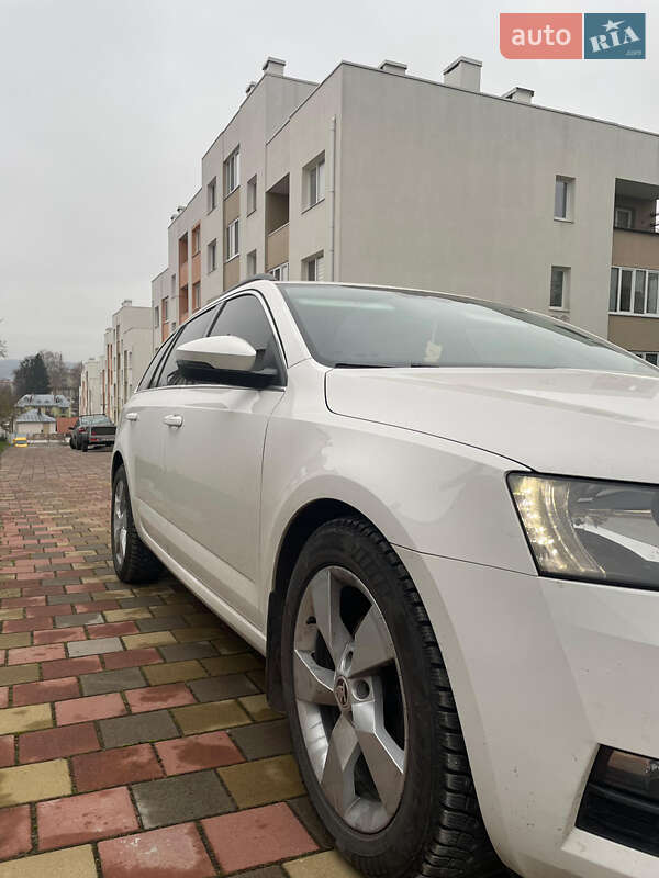 Універсал Skoda Octavia 2017 в Кам'янському