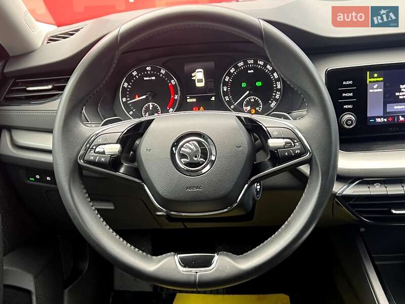 Лифтбек Skoda Octavia 2021 в Киеве