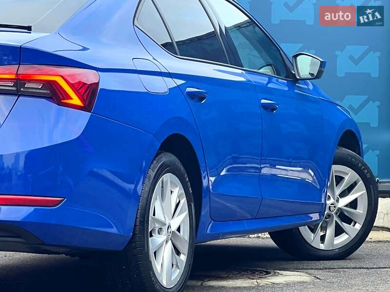 Лифтбек Skoda Octavia 2021 в Киеве