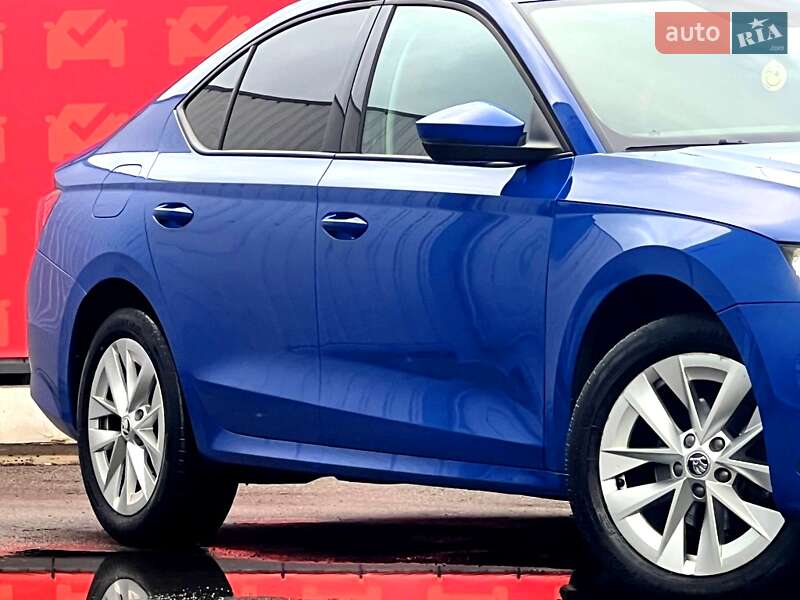 Лифтбек Skoda Octavia 2021 в Киеве
