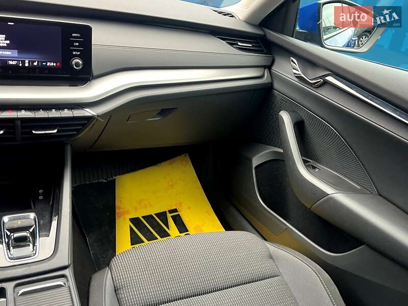 Лифтбек Skoda Octavia 2021 в Киеве