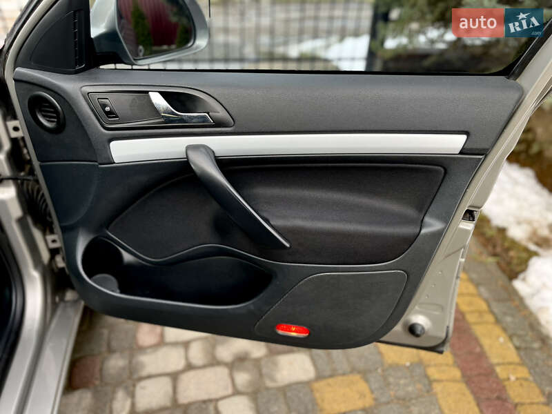 Лифтбек Skoda Octavia 2011 в Дрогобыче фото 50 Лифтбек Skoda Octavia 2011 в Дрогобыче