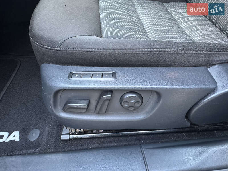 Универсал Skoda Octavia 2013 в Харькове фото 9 Универсал Skoda Octavia 2013 в Харькове