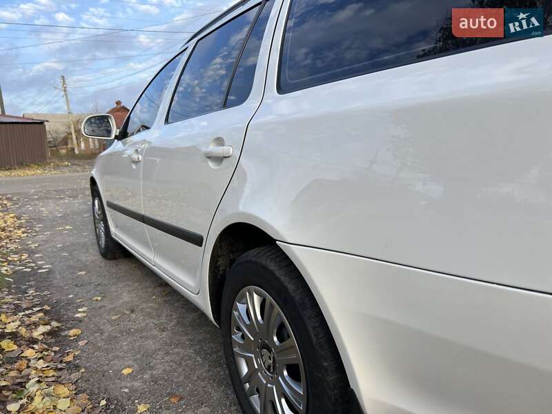 Універсал Skoda Octavia 2012 в Харкові