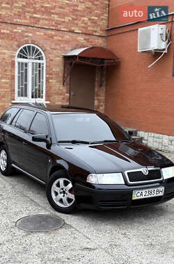 Универсал Skoda Octavia 2010 в Смеле